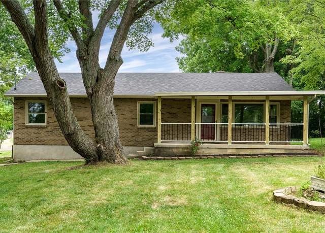 Property at 804 Old Mill Rd, Springfield, OH 45506, 3 beds, 2 baths