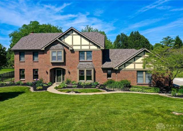 Property at 1404 Saint Andrews Ct, Springboro, OH 45066, 4 beds, 2.5 baths