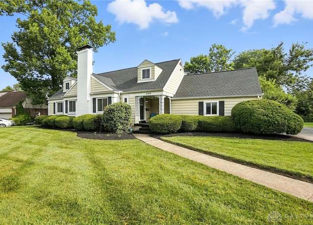 Property at 1125 Laurelwood Rd, Kettering, OH 45409, 4 beds, 2 baths