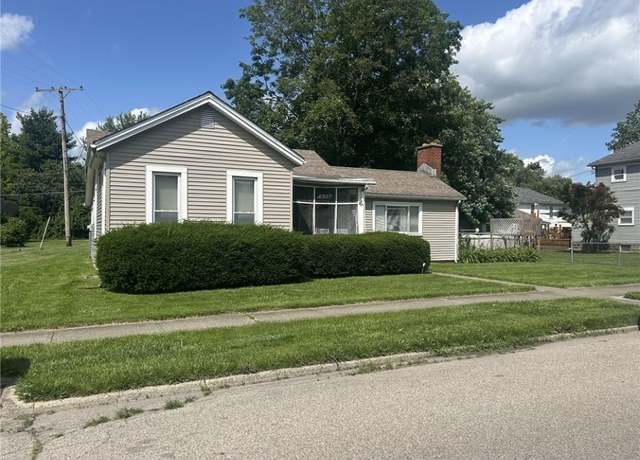 Property at 373 Walnut St, Xenia, OH 45385, 3 beds, 1 bath