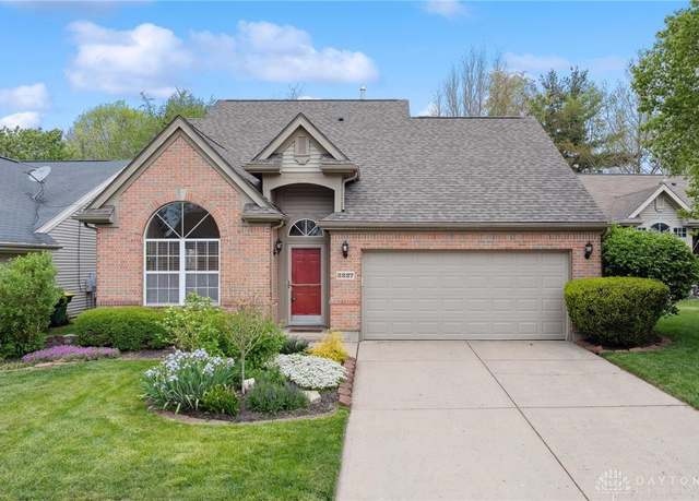 Property at 2227 Polo Park Dr, Dayton, OH 45439, 3 beds, 2.5 baths