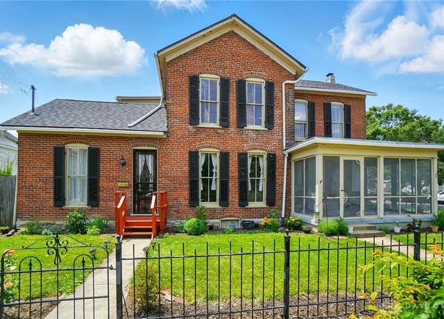 Property at 40 E Main St, West Carrollton, OH 45449, 2 beds, 2 baths