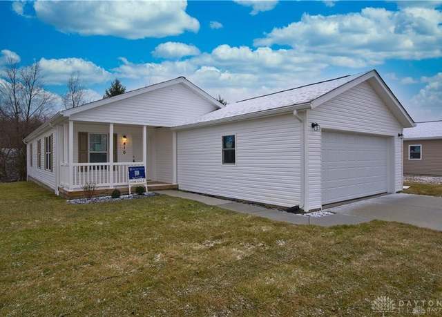 Property at 479 Park Hills Xing #17, Fairborn, OH 45324, 2 beds, 2 baths