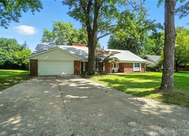 Property at 2217 Westlawn Dr, Kettering, OH 45440, 6 beds, 3 baths