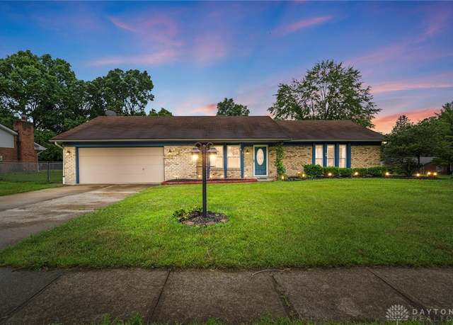 Property at 5 Bayberry Dr, Springboro, OH 45066, 3 beds, 2 baths