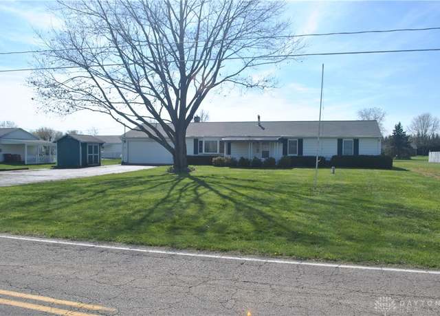 Property at 2601 Ballentine Pike, Springfield, OH 45502, 3 beds, 1.5 baths
