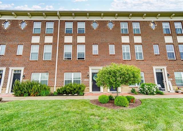 Property at 1205 Parklake Row, Springboro, OH 45066, 2 beds, 2.5 baths