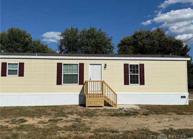 Property at 5 South Dr, Miami Twp, OH 45342, 3 beds, 2 baths