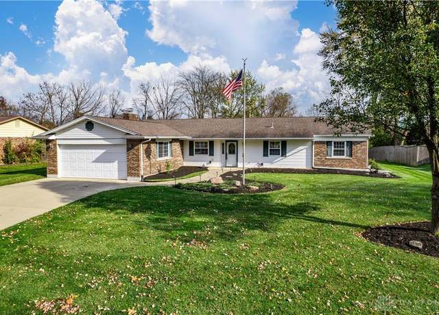Property at 1824 Scotch Pine Dr, Beavercreek, OH 45432, 3 beds, 2.5 baths