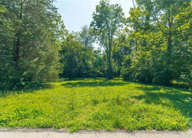 Property at 7914 Melody Rd, Dayton, OH 45415