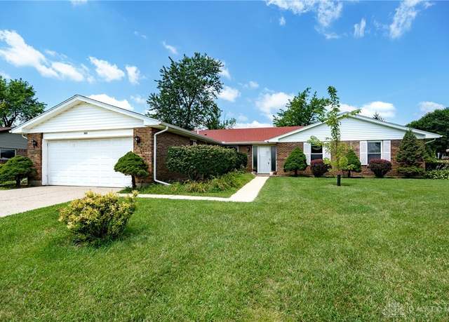 Property at 2341 S Old Oaks Dr, Beavercreek, OH 45431, 4 beds, 2.5 baths