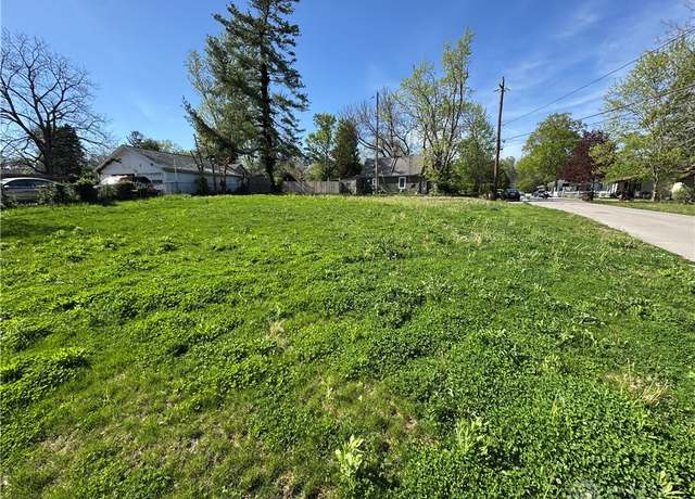 Property at 829 Englewood Dr, Englewood, OH 45322