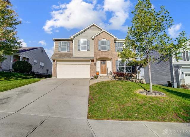 Property at 5821 Bentwood Dr, Middletown, OH 45042, 5 beds, 2.5 baths