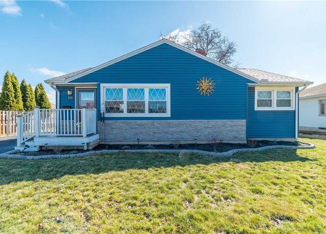 Property at 614 Wolf Ave, Englewood, OH 45322, 3 beds, 2 baths