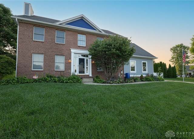 Property at 2610 Yorktown Ct, Beavercreek, OH 45434, 4 beds, 3.5 baths