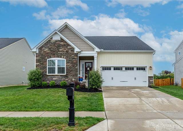 Property at 1059 Baywood Dr, Fairborn, OH 45324, 3 beds, 2 baths