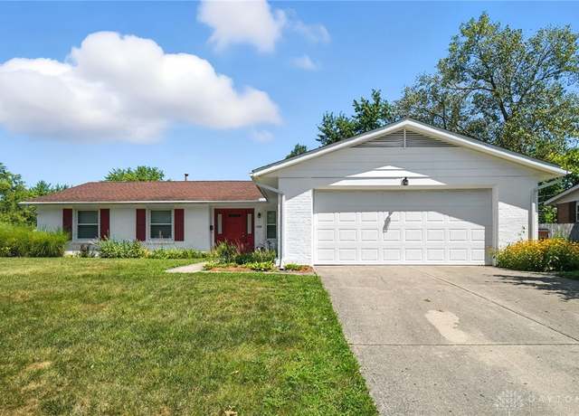 Property at 1029 Terracewood Dr, Englewood, OH 45322, 3 beds, 2 baths