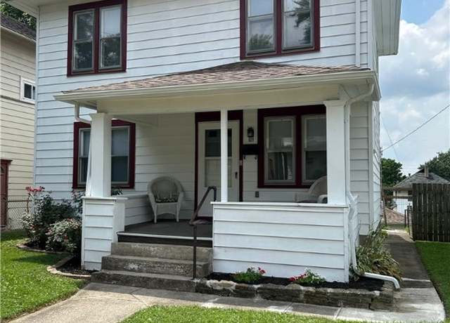Property at 621 Creighton Ave, Dayton, OH 45410, 3 beds, 1.5 baths