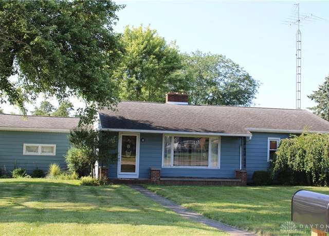 Property at 1233 E Main St, Greenville, OH 45331, 3 beds, 1.5 baths
