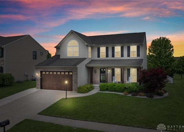 Property at 138 Sandelwood St, Springboro, OH 45066, 4 beds, 2.5 baths