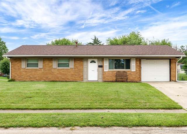 Property at 2004 Redstone Dr, Fairborn, OH 45324, 3 beds, 2 baths