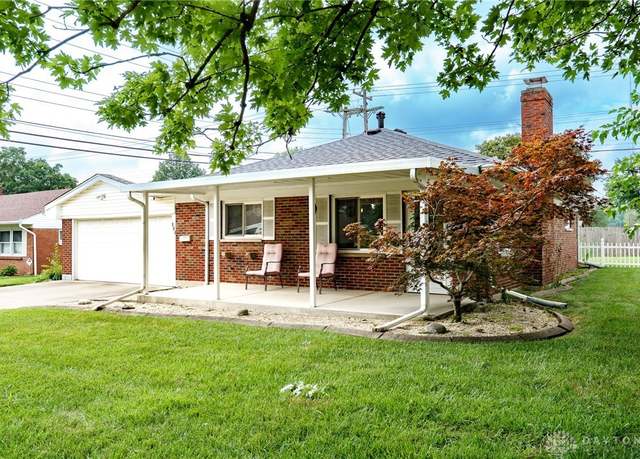 Property at 804 Hollendale Dr, Kettering, OH 45429, 2 beds, 1 bath