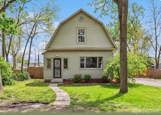 Property at 316 Park End Dr, Dayton, OH 45415, 3 beds, 2 baths