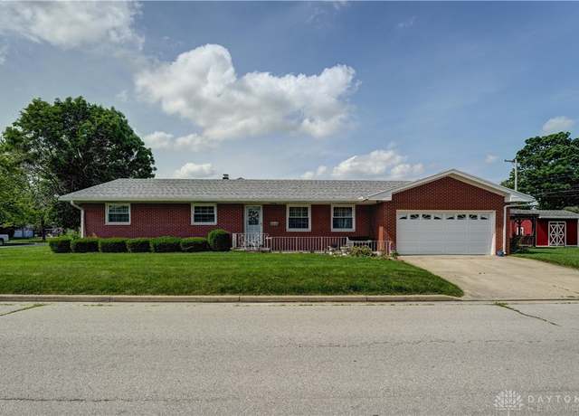 Property at 817 Washington Ave, Greenville, OH 45331, 3 beds, 2 baths