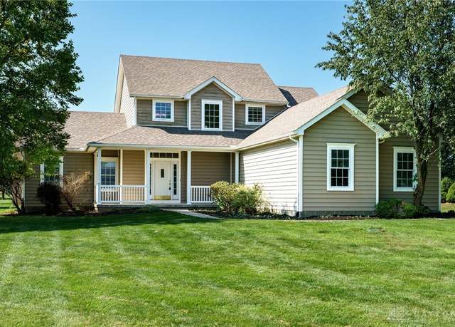 Property at 3025 Aubree Ln, Springfield, OH 45502, 4 beds, 2.5 baths