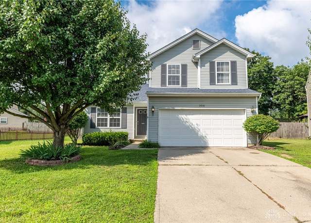 Property at 506 Thompson Dr, Fairborn, OH 45324, 4 beds, 3.5 baths