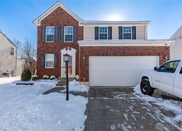 Property at 3260 Federalist Dr, Kettering, OH 45440, 3 beds, 3.5 baths