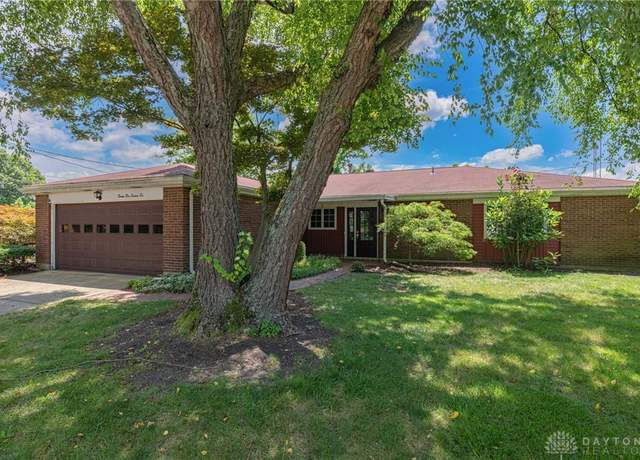 Property at 2276 Whispering Willow Cir, Dayton, OH 45440, 3 beds, 2 baths