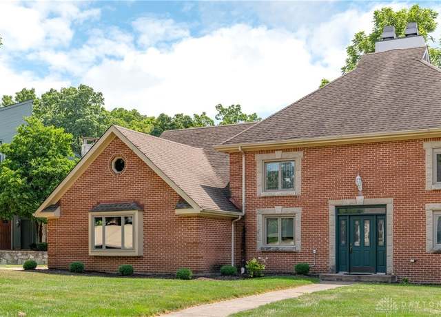 Property at 2050 Old Falls Dr, Vandalia, OH 45377, 3 beds, 2 baths
