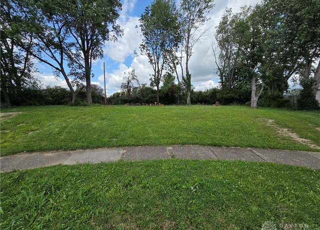 Property at 5901 Lancer Ct, Dayton, OH 45424