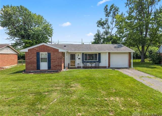 Property at 454 Mayfield Sq, Troy, OH 45373, 3 beds, 1.5 baths