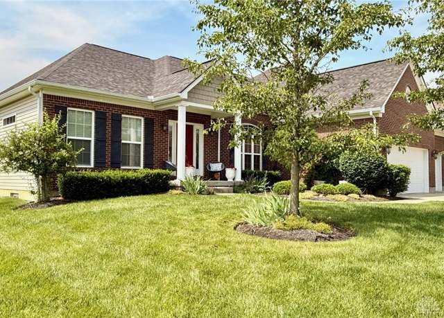 Property at 2073 Lincolnshire Dr, Beavercreek, OH 45434, 5 beds, 3 baths