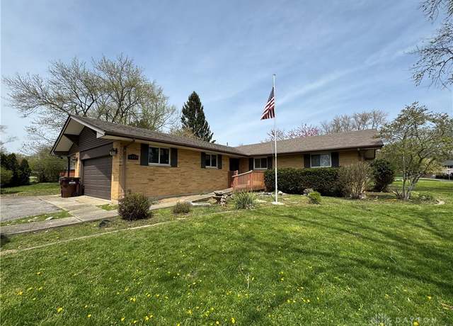Property at 2579 Richmar Dr, Beavercreek, OH 45434, 4 beds, 2 baths