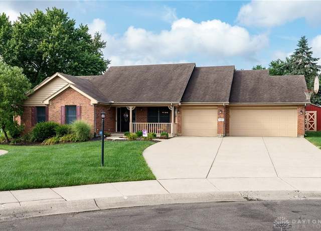 Property at 542 Rhondavu Ct, Waynesville, OH 45068, 3 beds, 2.5 baths