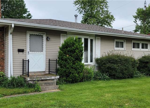 Property at 490 Glendale Dr, Troy, OH 45373, 2 beds, 1.5 baths