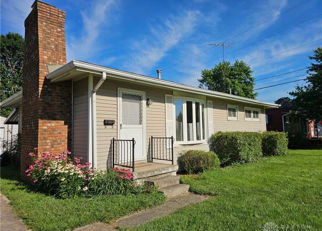 Property at 490 Glendale Dr, Troy, OH 45373, 2 beds, 1.5 baths