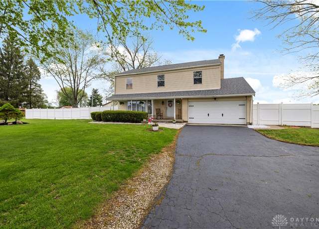 Property at 2063 Deweese Rd, Troy, OH 45373, 5 beds, 2.5 baths