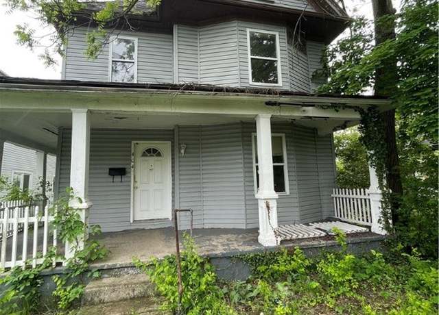 Property at 404 Oxford Ave, Dayton, OH 45402, 4 beds, 2 baths
