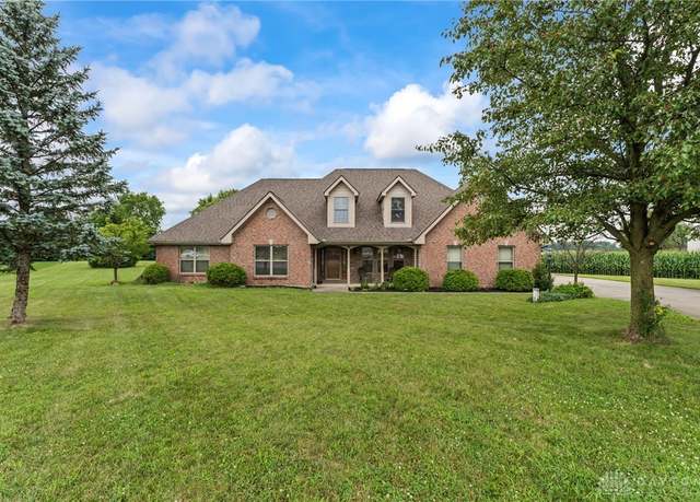 Property at 11600 Knight Ct, Bethel Twp, OH 45344, 5 beds, 3 baths