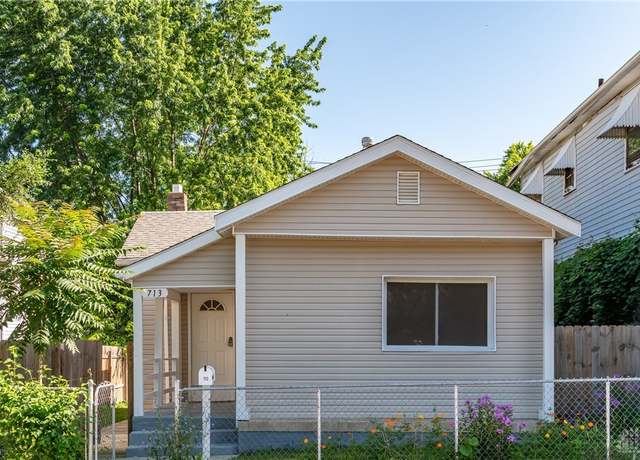 Property at 713 Wyoming St, Dayton, OH 45410, 2 beds, 1 bath