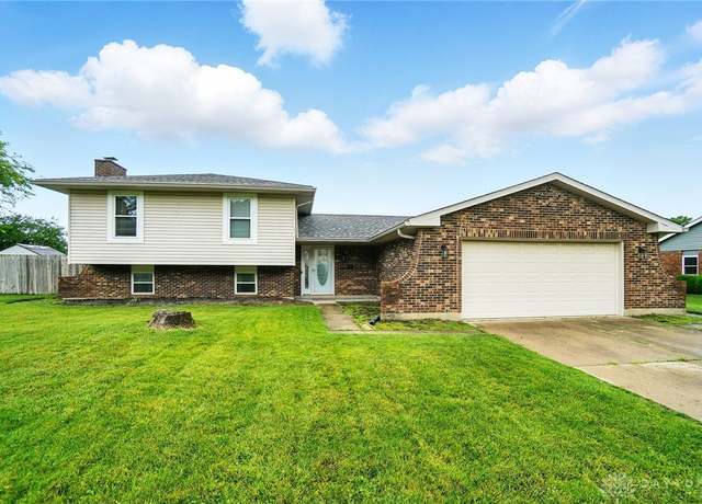 Property at 311 Rankin Dr, Englewood, OH 45322, 4 beds, 2.5 baths