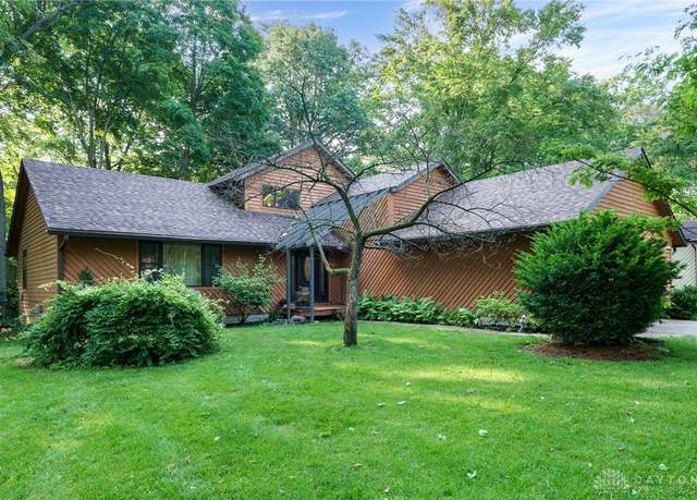 Property at 9588 Quailwood Trl, Dayton, OH 45458, 4 beds, 2.5 baths