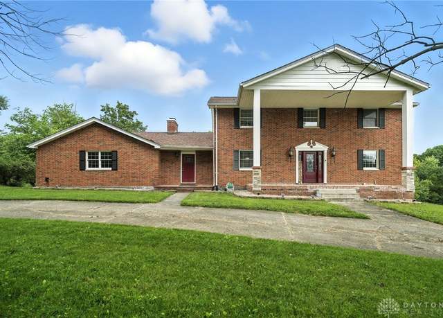Property at 275 Orchard Hill Dr, Dayton, OH 45449, 4 beds, 3.5 baths