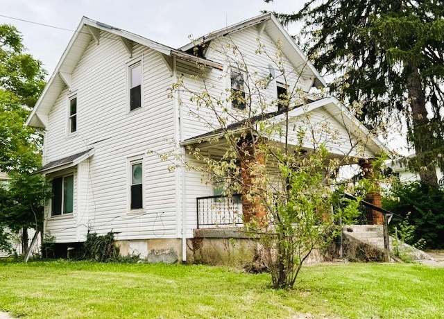 Property at 1204 Kenyon Pl, Dayton, OH 45406, 3 beds, 1 bath