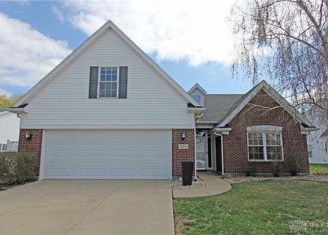 Property at 609 Lambert Dr, Piqua, OH 45356, 5 beds, 2.5 baths