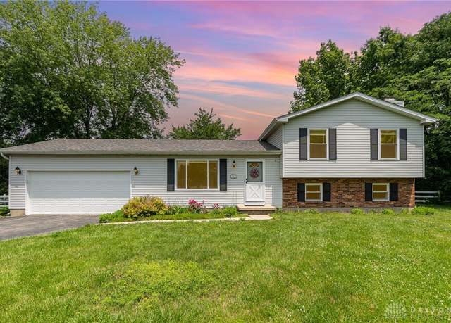 Property at 2514 W Pekin, Clearcreek Twp, OH 45066, 3 beds, 2 baths